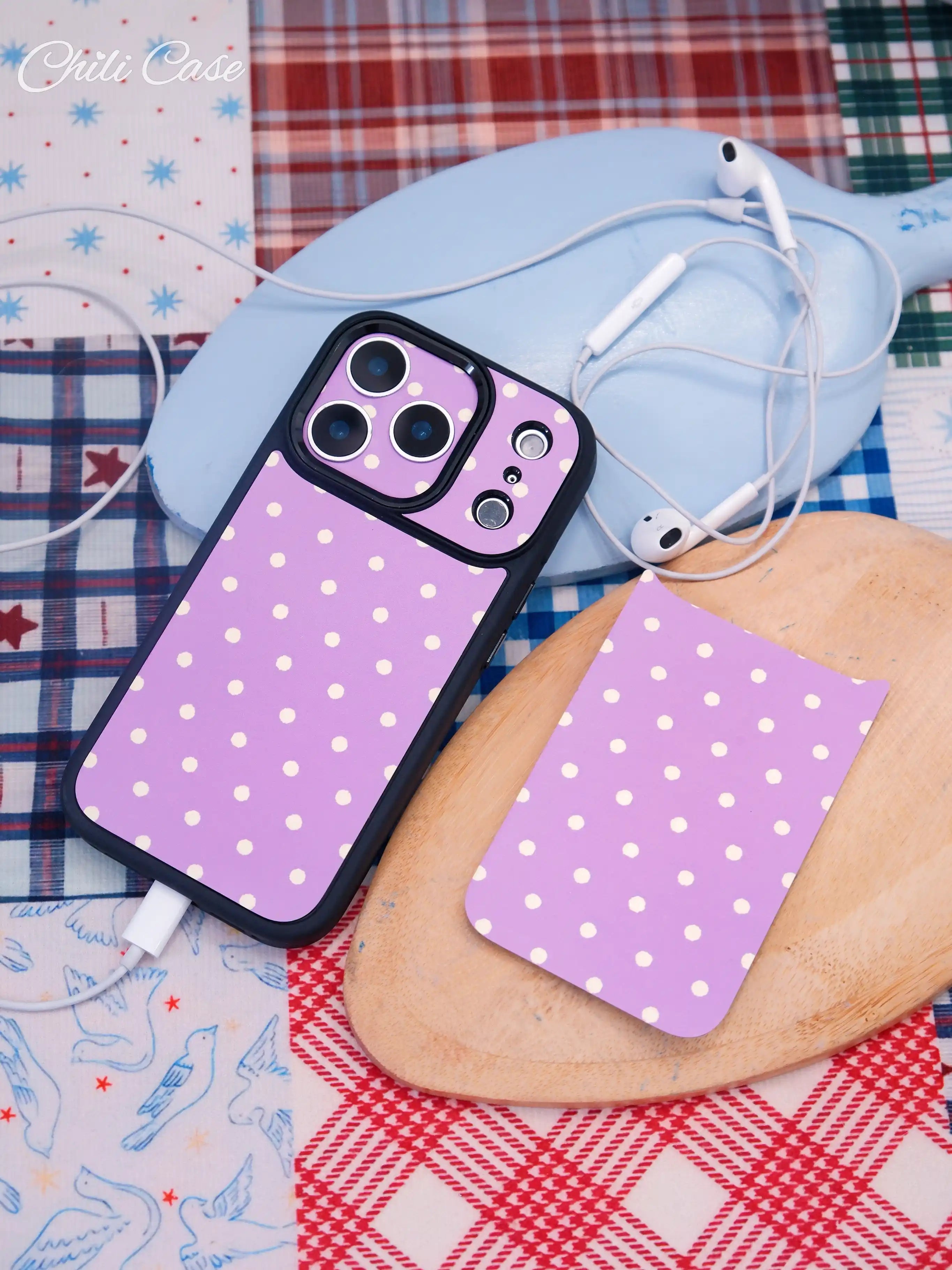 Mystic Purple Polk Dot Magsafe Tag Phone Case