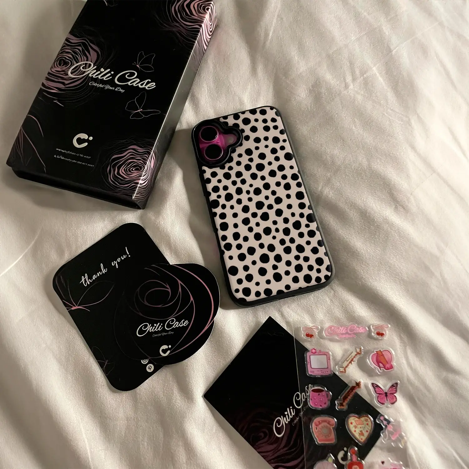 Spotted Drama Magsafe iPhone Case