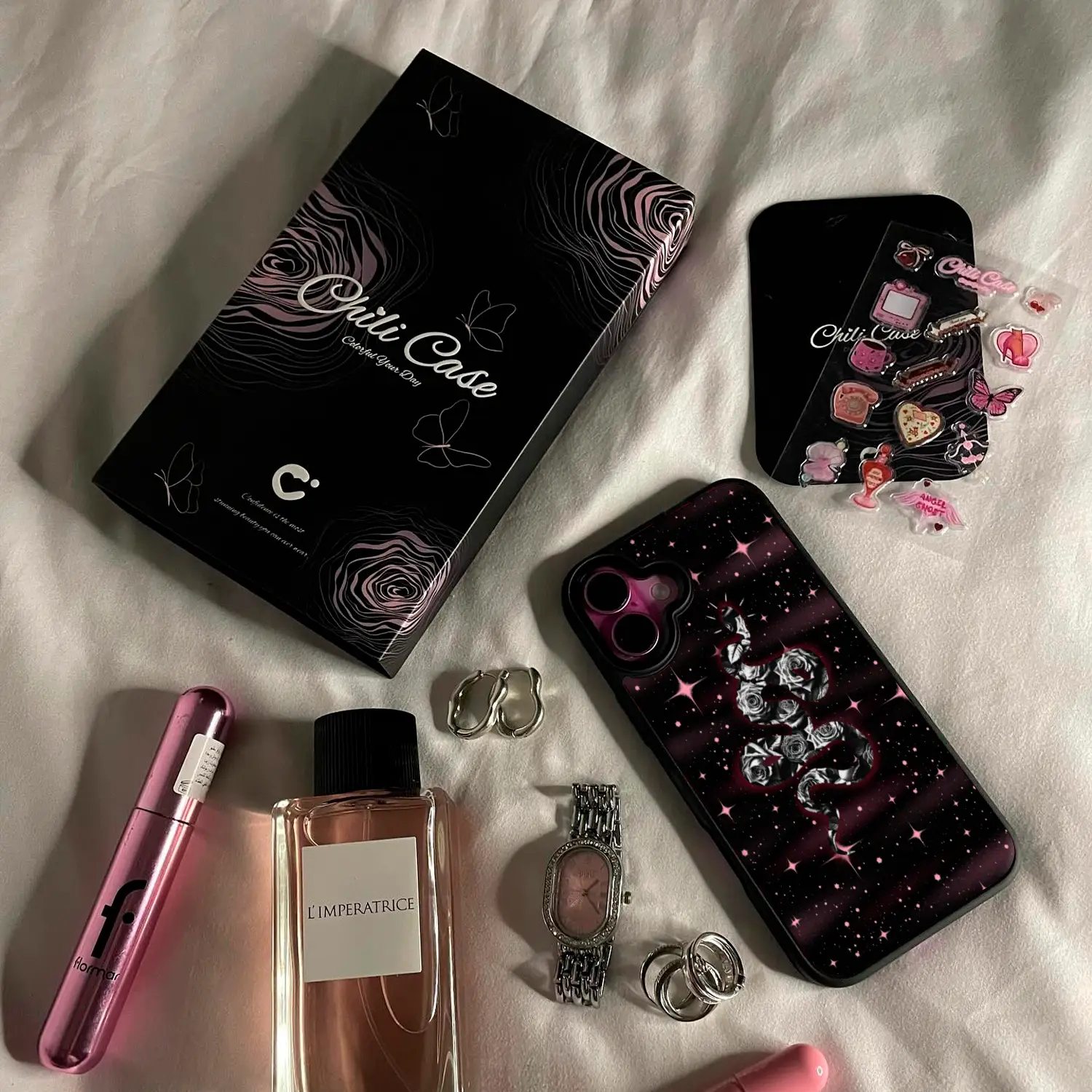 Midnight Rose | Magsafe iPhone Case