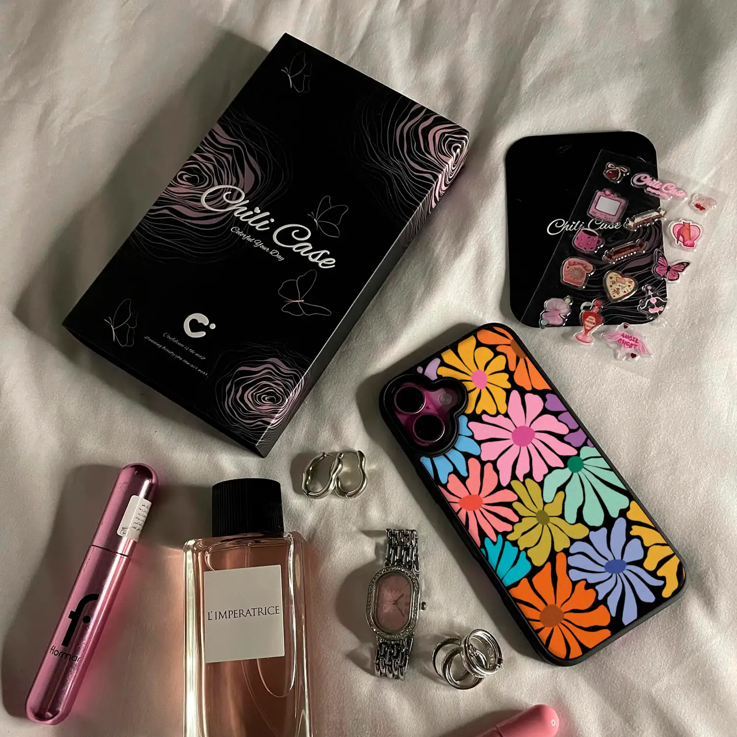 Wildflower Swirl Magsafe iPhone Case