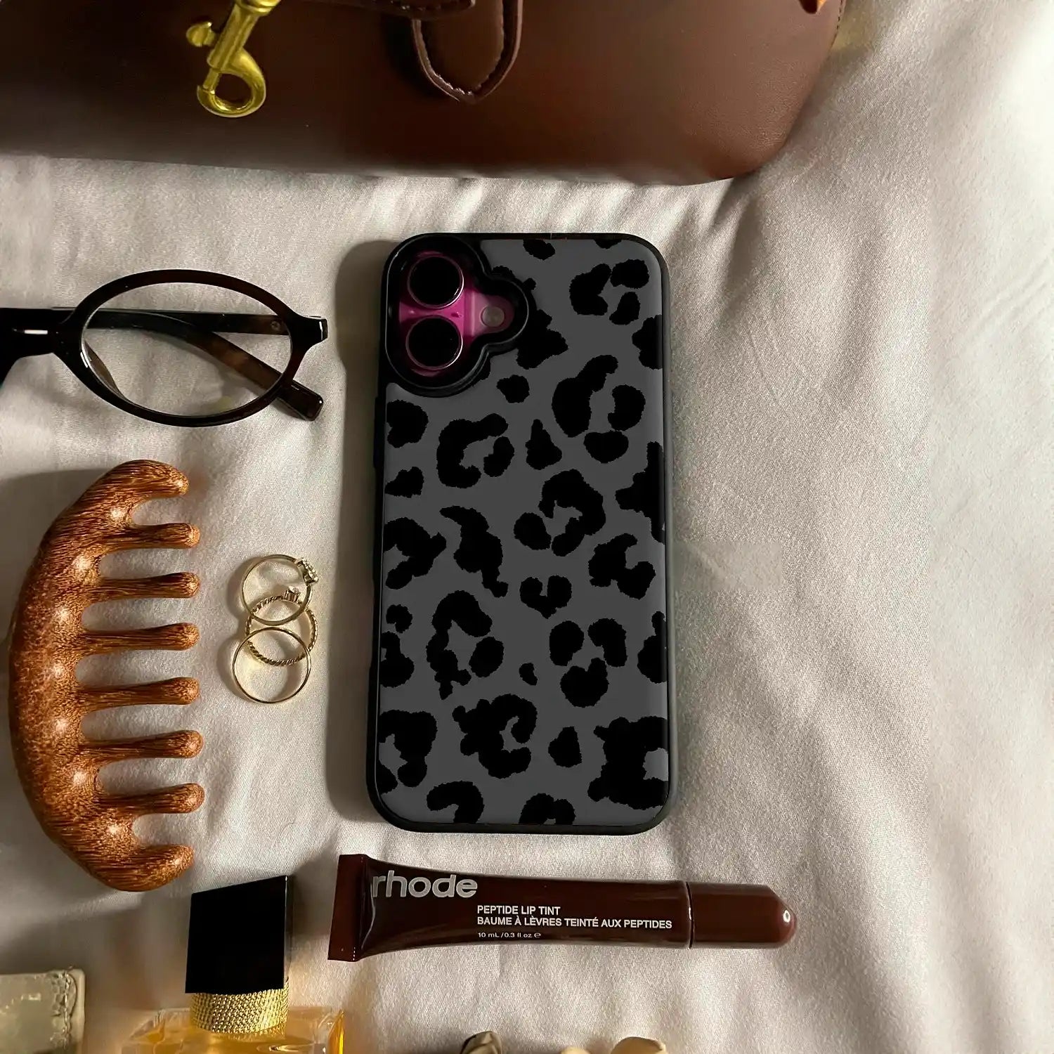 Shadow Panther Magsafe iPhone Case